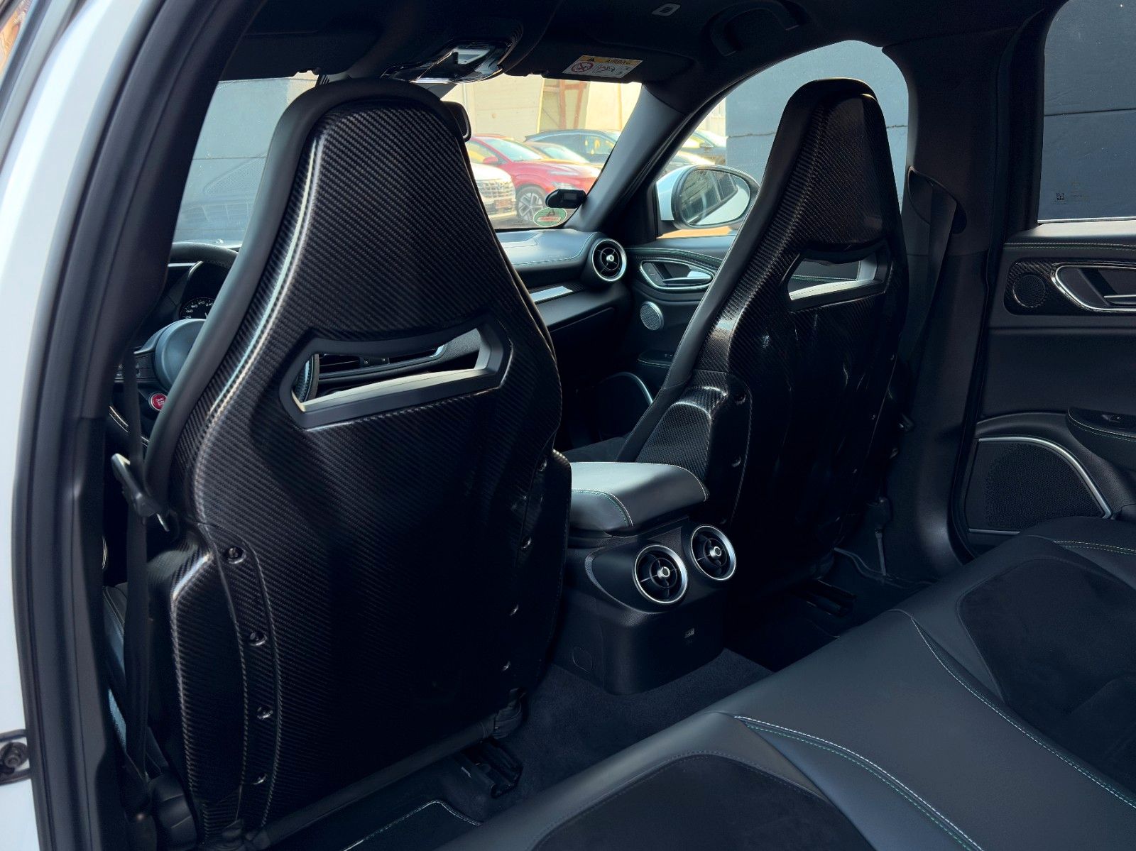 Fahrzeugabbildung Alfa Romeo Giulia Quadrif 2.9 510 Sparco Carbon Schale H&K