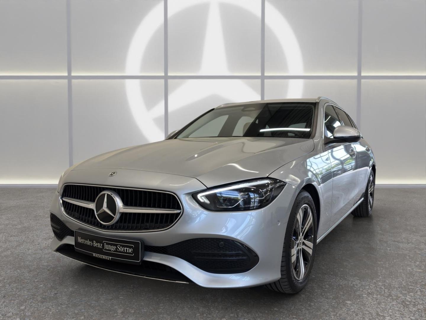 Mercedes-Benz C 220 d 4M T AVANTGARDE EXT. BUSIN+DISTR+RFK+LED