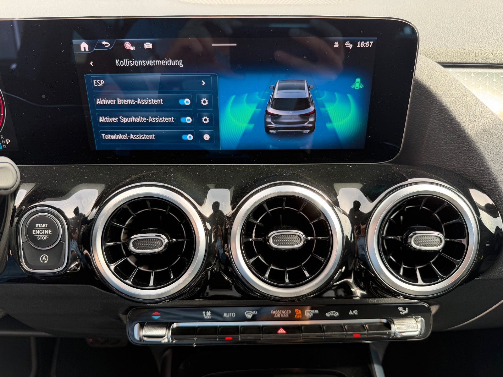 Fahrzeugabbildung Mercedes-Benz GLA 200 d Progressive AHK+TOTW+R-Kamera+Carplay