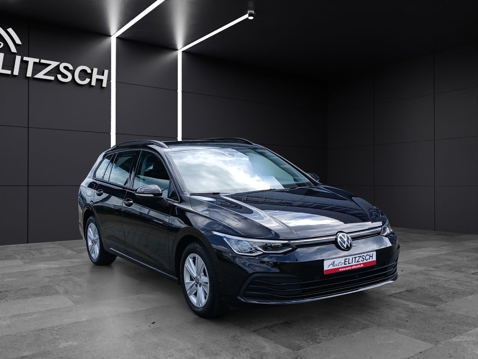 Fahrzeugabbildung Volkswagen Golf VIII Variant TDI Life LED Navi AID ACC Park
