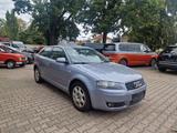 Audi A3 1.9 TDI Attraction,Klimaaut.Sitzhzg,TÜV 09/26 - Audi A3 aus 2003: 1.9