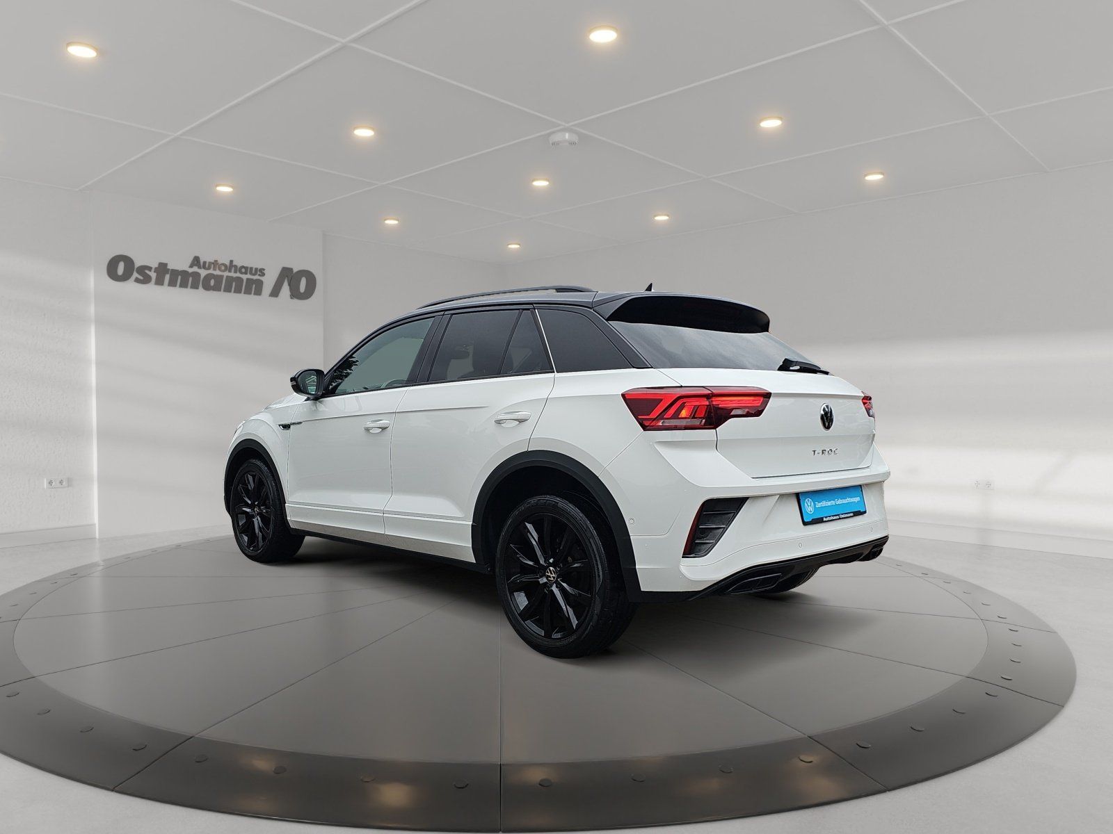 Volkswagen T-Roc 2.0 TDI DSG R-Line PANO LED NAVI APPCon foto 4