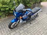 Kawasaki GPz 900 R in blau - KAWASAKI GPZ 900 R
