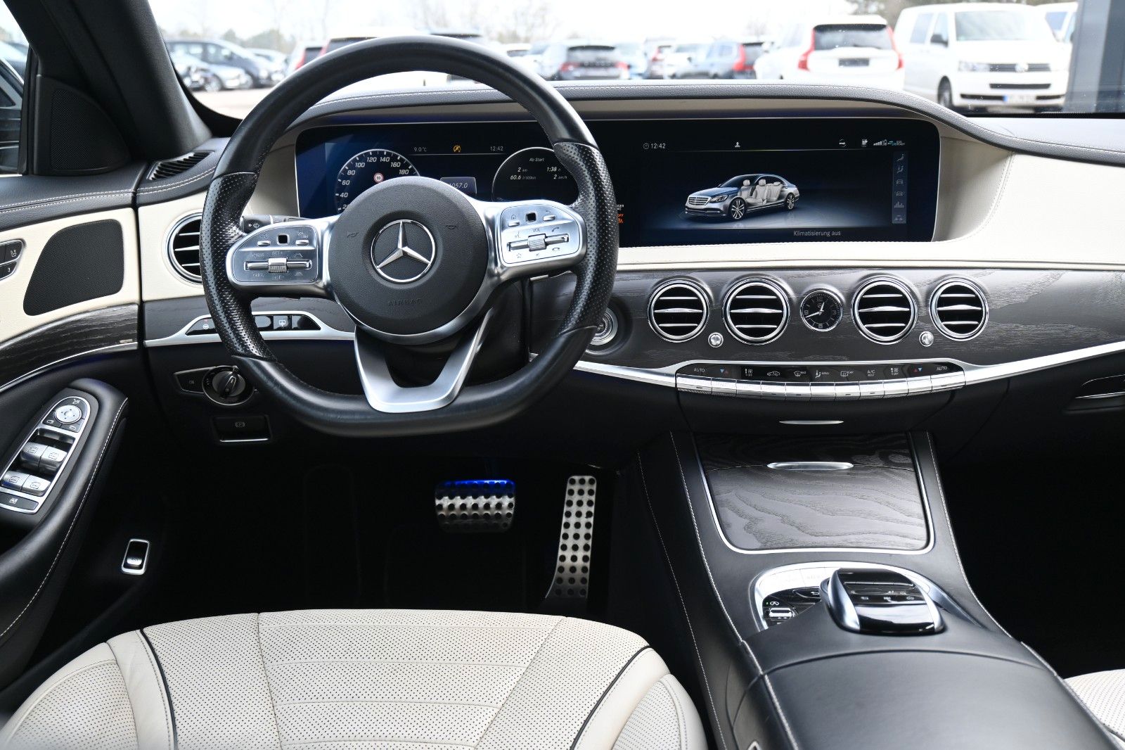 Fahrzeugabbildung Mercedes-Benz S400d Lang 4Matic*AMG*Vollausstattung