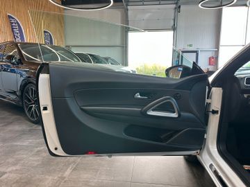Volkswagen Scirocco *PANORAMA*NAVI*PDC*KLIMA*2-ZONEN*