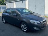 Opel Astra J Lim. 5-trg. Design Edition - Opel Astra aus 2011 mit Diesel-Antrieb
