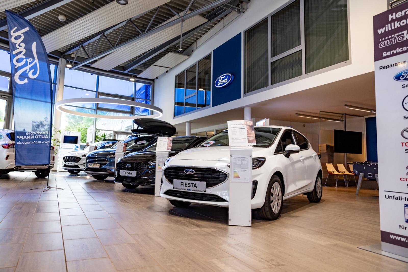 showroom-image-top
