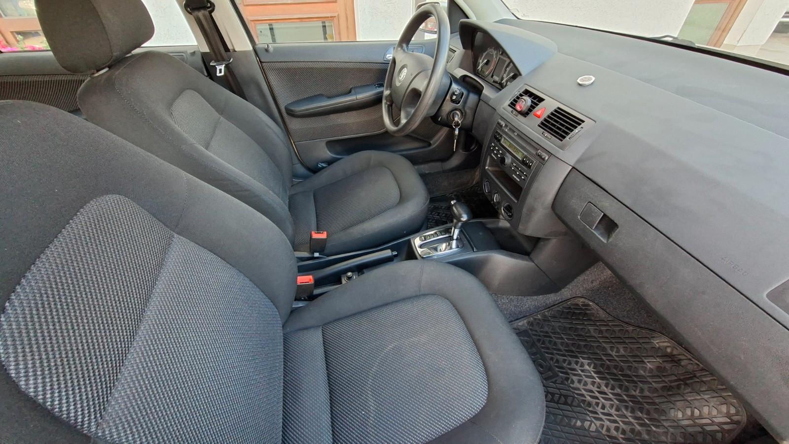 Skoda Fabia 2004 — photo 11
