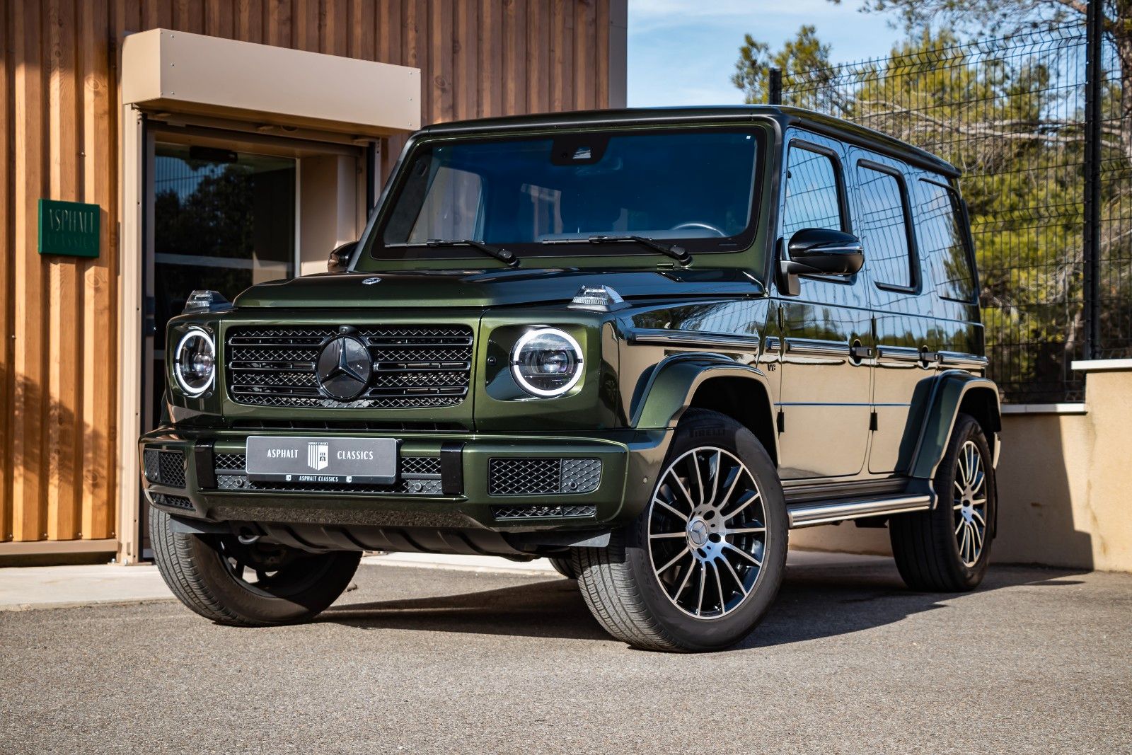 Mercedes-Benz G 500