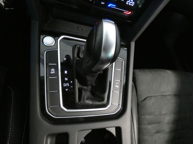 Passat Variant 2.0 TDI Elegance AHK NAVI MATRIX