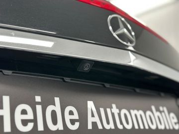 Mercedes E 200 - 12