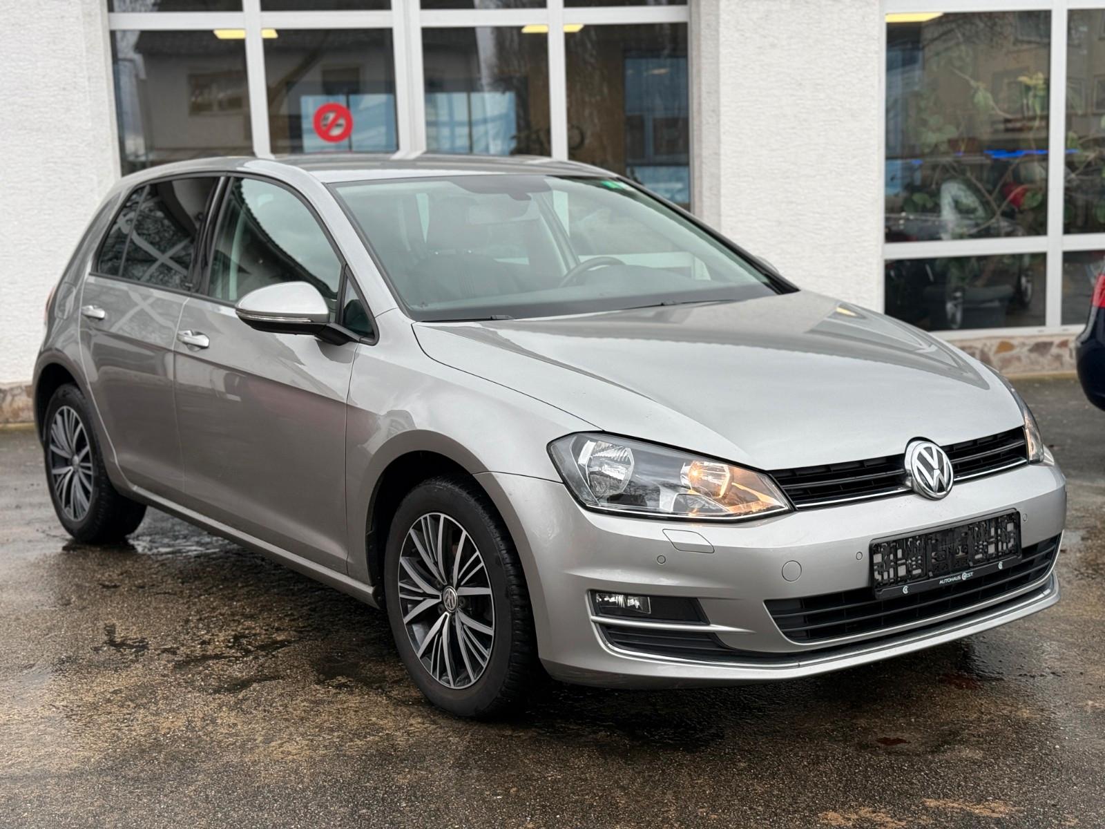 Volkswagen Golf 7 1.2TSI Allstar AUTOMATIK *Standheizung*
