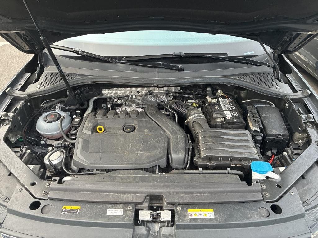 Fahrzeugabbildung Volkswagen Tiguan Active TSI *Navi*Cam*PDC*ACC*LED*Sitzhzg*