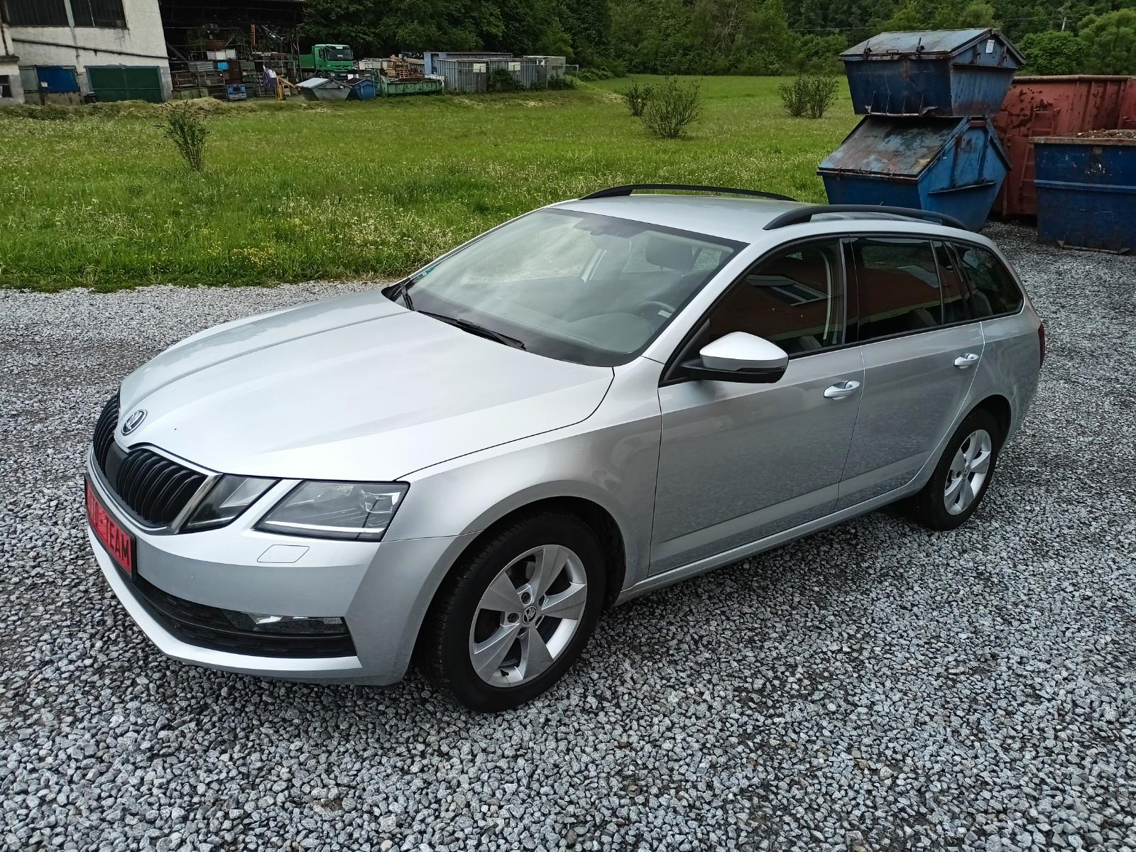 Skoda Octavia 1.6 TDI "Style" LED-Navi Alu16 AHK 1.HD