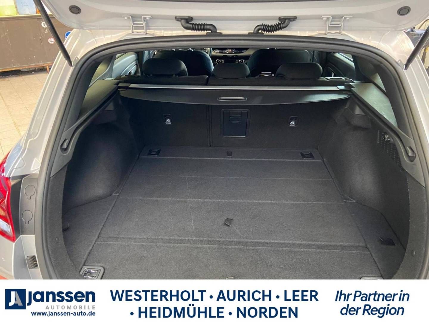 Fahrzeugabbildung Hyundai i30 Kombi ADVANTAGE Plus-Paket