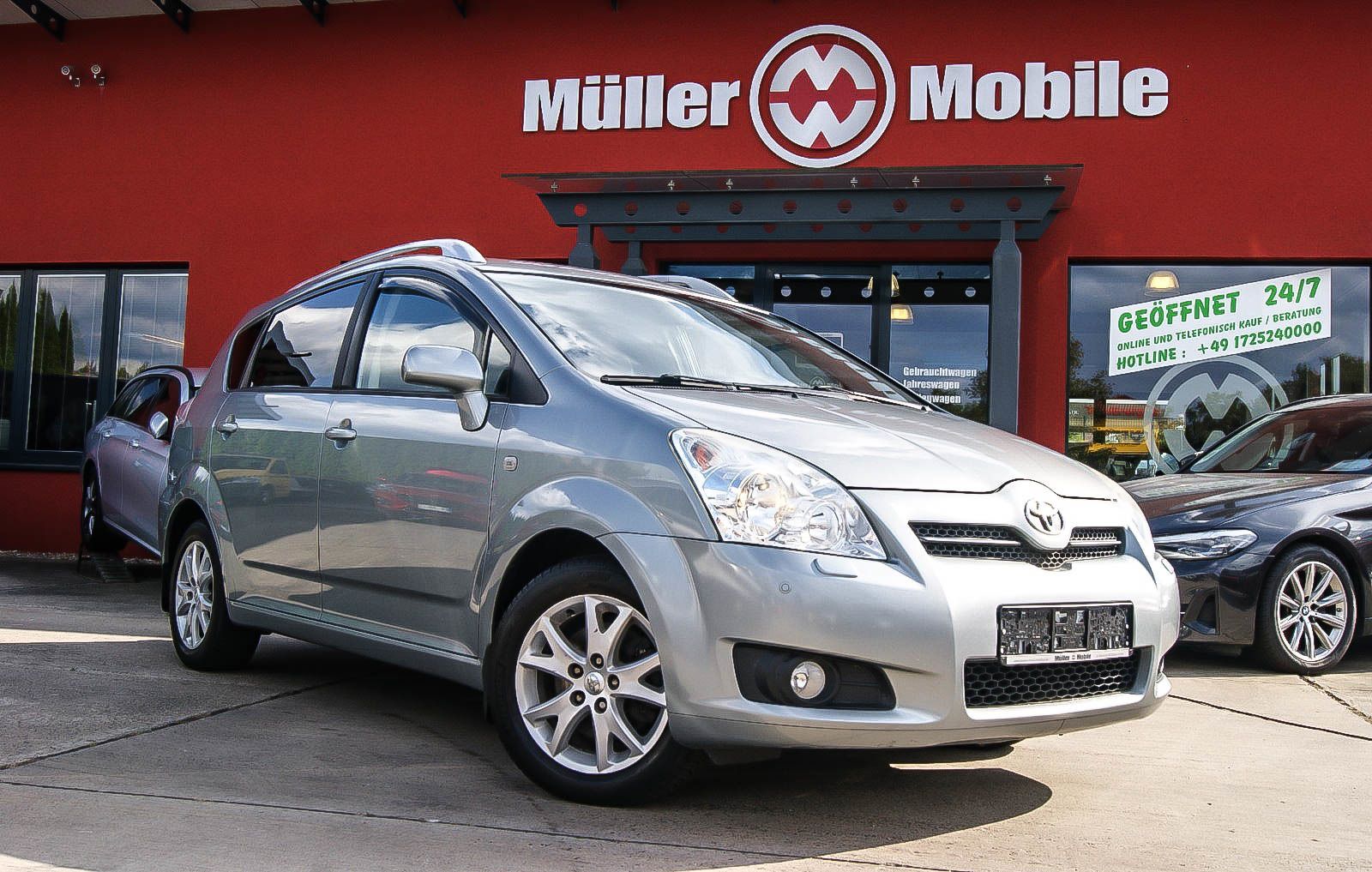 Fahrzeugabbildung Toyota Corolla Verso 1.8 Team 7-SITZER FAMILIENBESITZ