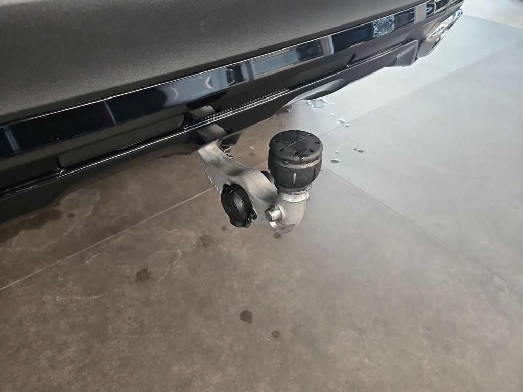 Fahrzeugabbildung Mercedes-Benz GLC 300 e 4M ++AMG+AHK+ASSISTENZ+DIGITAL+BURM++