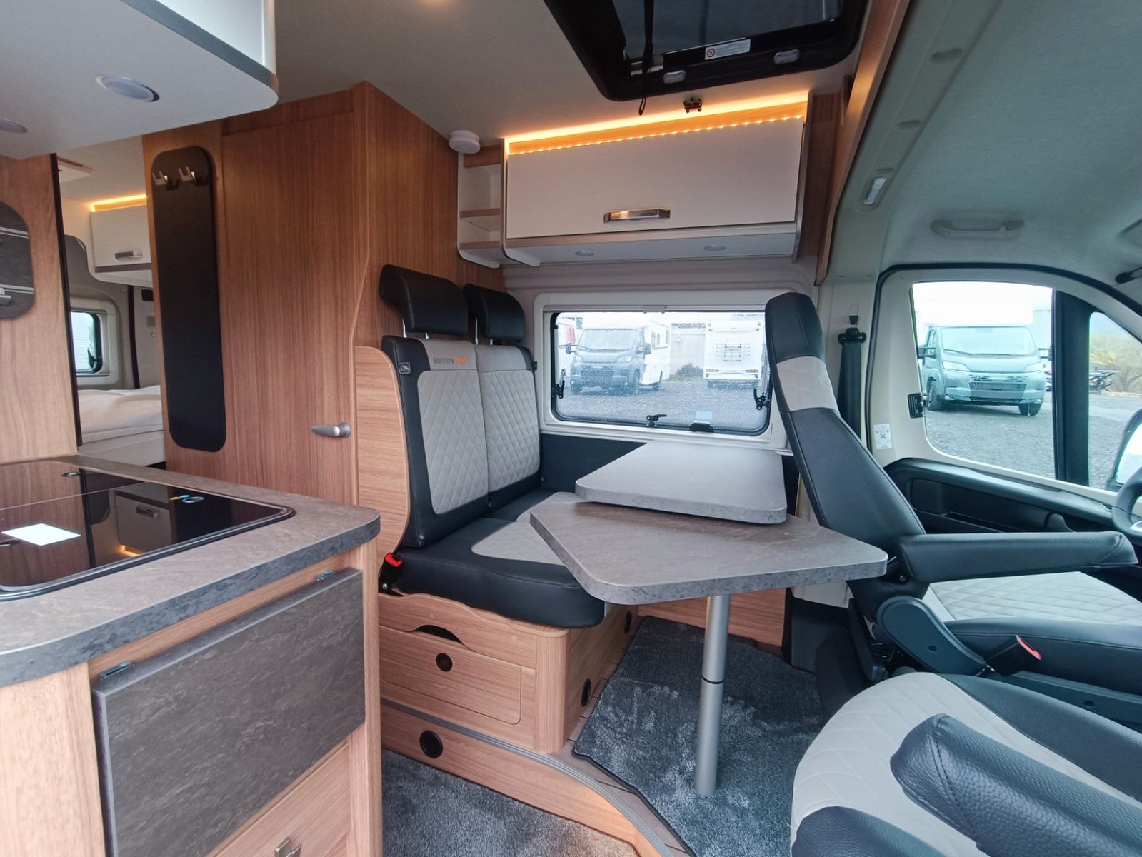 Fahrzeugabbildung Weinsberg CaraBus 600 MQ EDITION FIRE *Aufstelldach*LED*