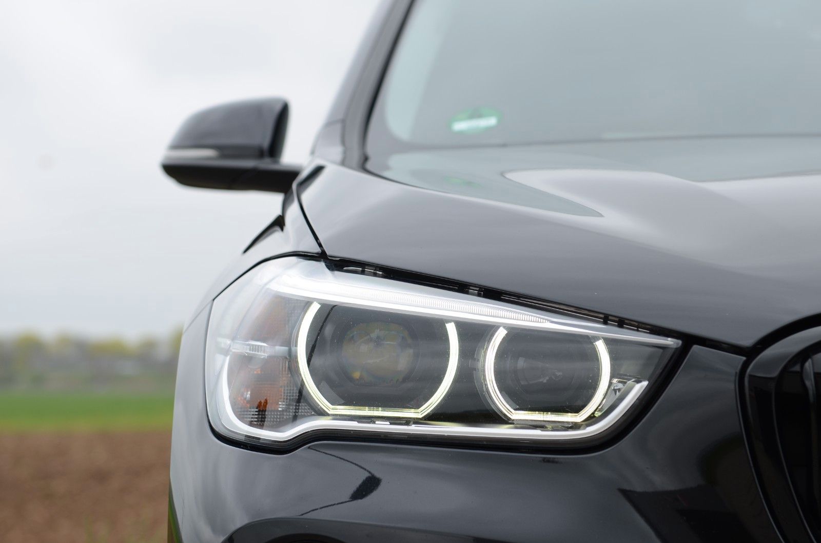BMW xDrive18d| 150PS| Head-up|Mem. Sitze| AHK| LED