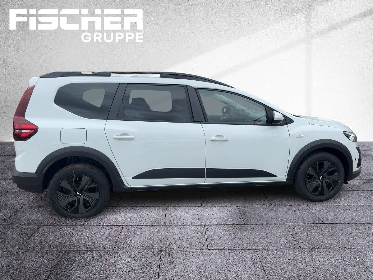 Fahrzeugabbildung Dacia Jogger Expression TCe 110 SHZ Kamera