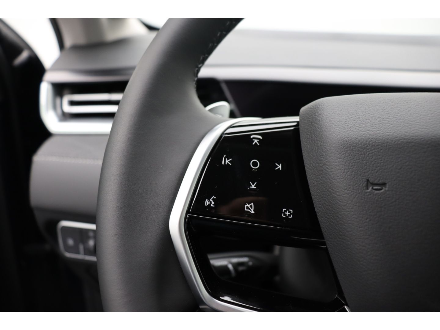 Fahrzeugabbildung GWM Wey 03 2.0 Premium PHEV 360 Kamera Elektr. Heckk