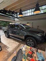 Mercedes-Benz X 350 - graue Mercedes-Benz X-Klasse
