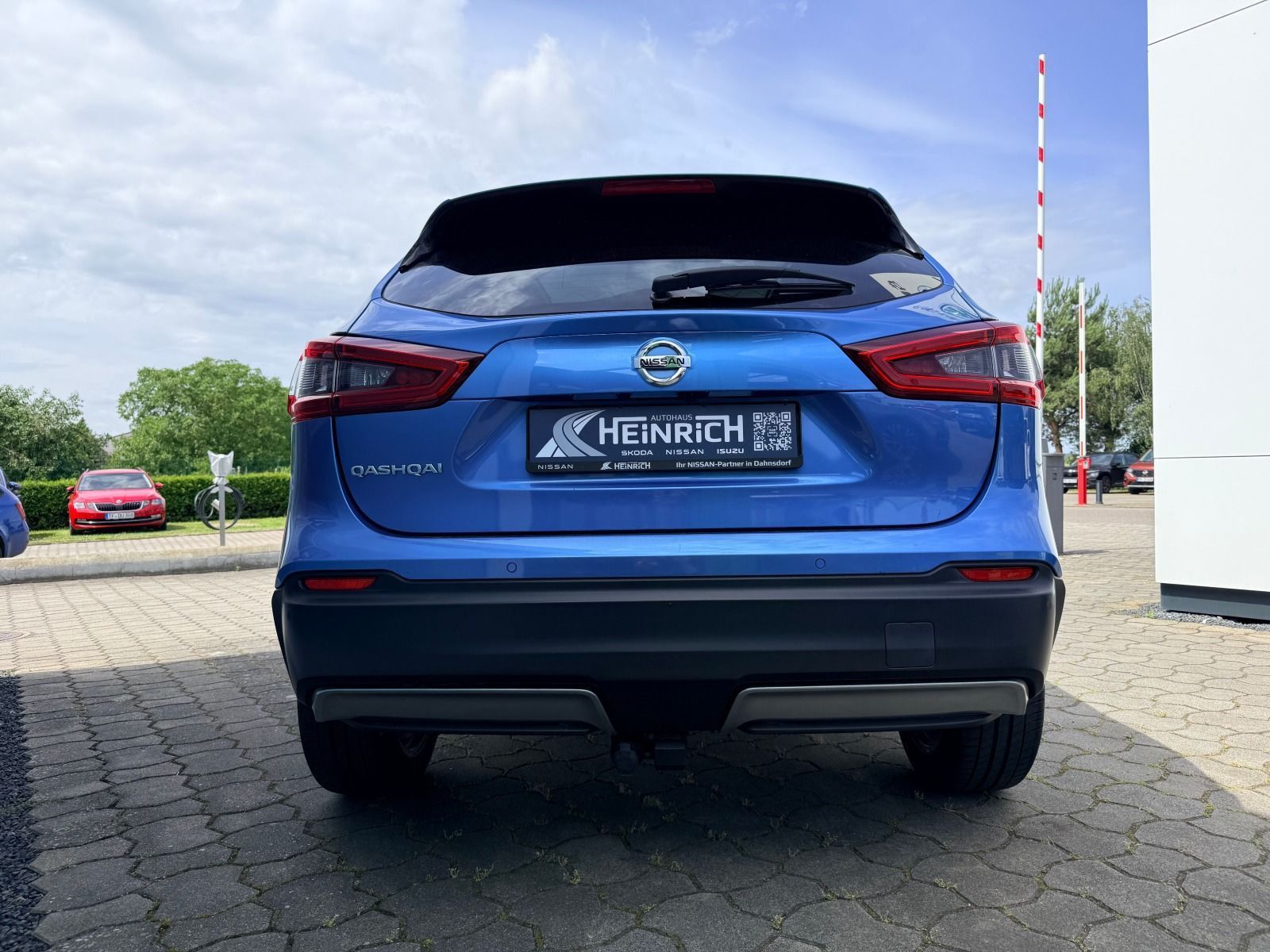 Fahrzeugabbildung Nissan Qashqai 1.3 DIG-T 117 kW N-Connecta
