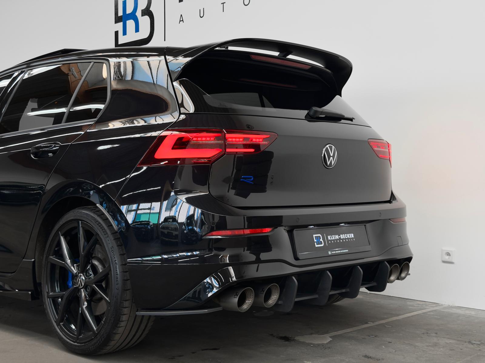 showroom-image-bottom