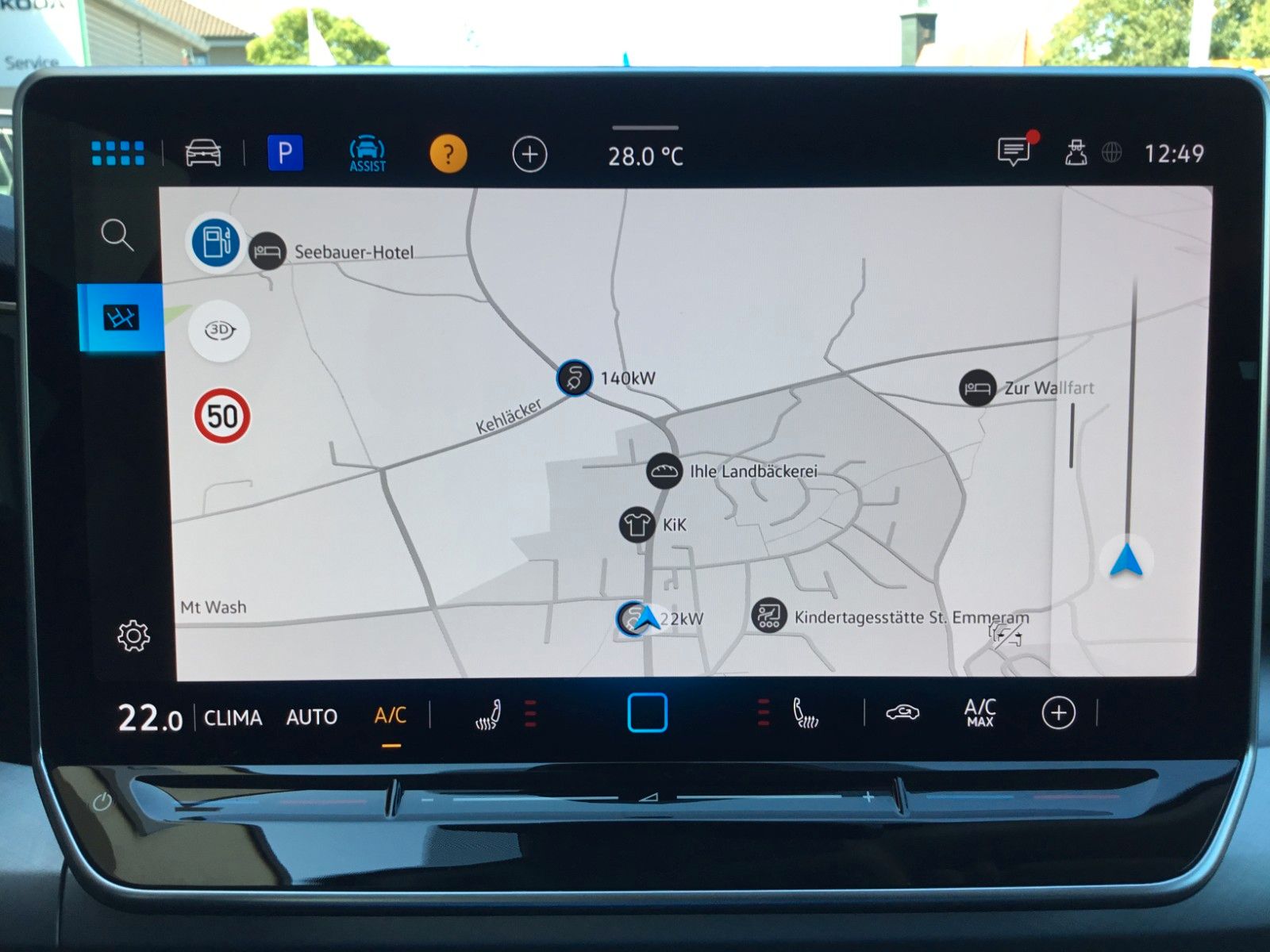 Fahrzeugabbildung Volkswagen Golf 1.5 eTSI DSG Life+AHK+LED+Kamera+Navi