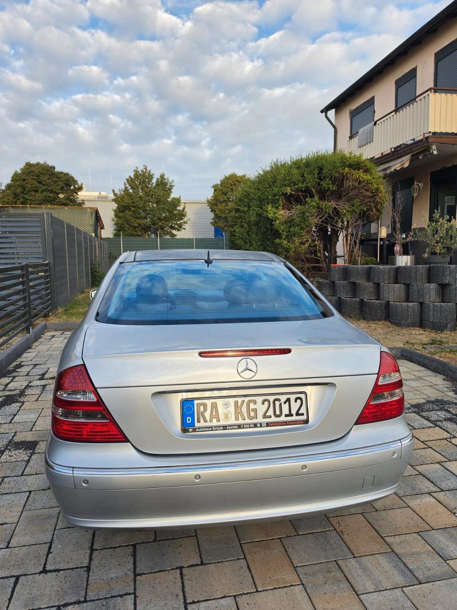 Mercedes-Benz E 220 CDI Avantgard