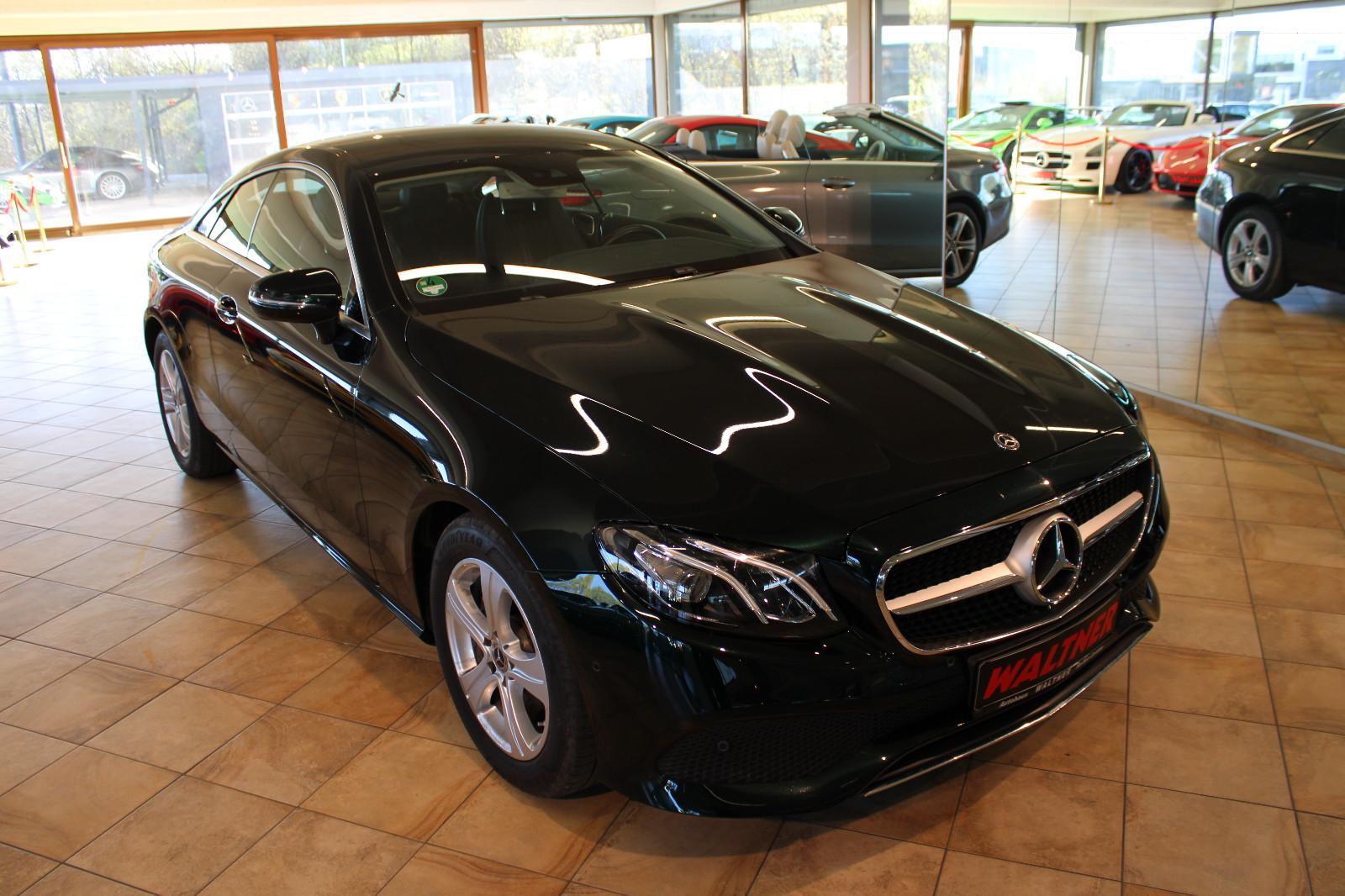 Mercedes-Benz E 200 Coupe *Sonderlack+2. Hand+Top*