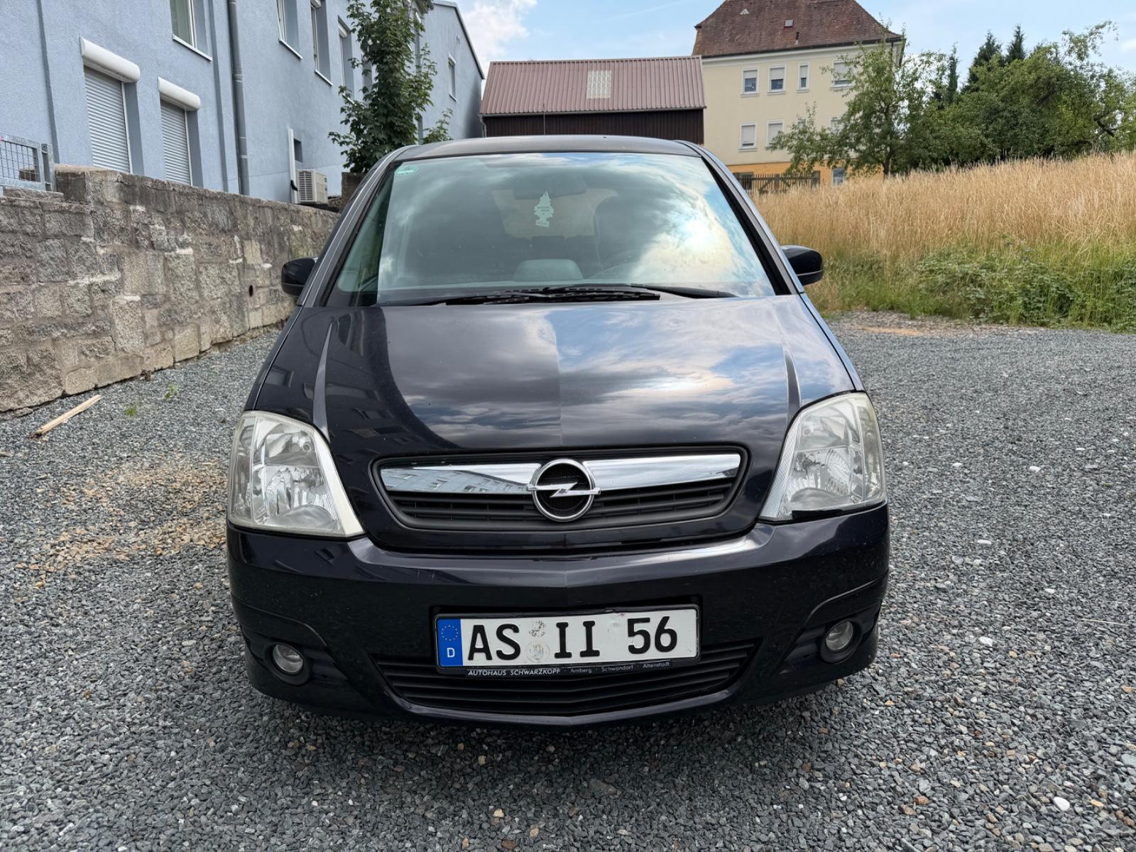 Opel Meriva 2007 — вигляд ззаду