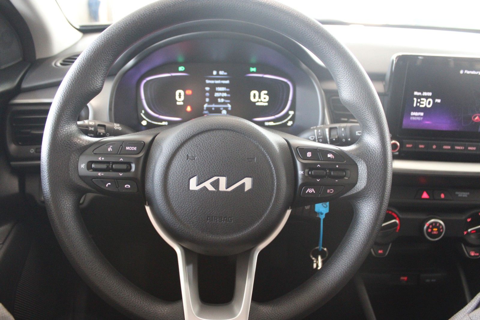 Fahrzeugabbildung Kia Stonic KLIMA NAVI Kamera PDC DAB usw. 1.Hand