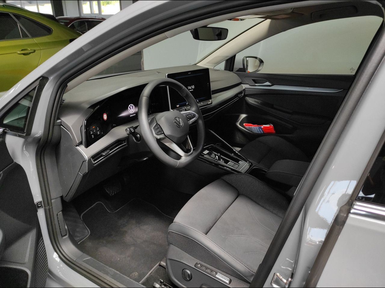 Volkswagen Golf 8 Variant Style 1.5 eTSI DSG AHK LED NAVI foto 5