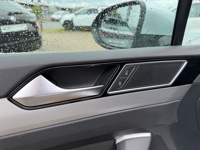 Fahrzeugbild 12