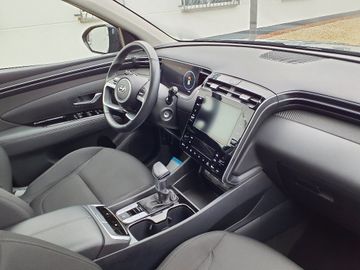 Bild 7 Hyundai Tucson 1.6 DCT Family - KAMERA,SHZG,CARPLAY