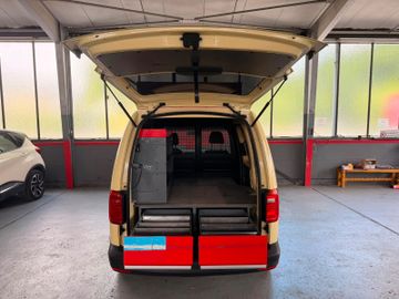 Volkswagen Caddy - 11