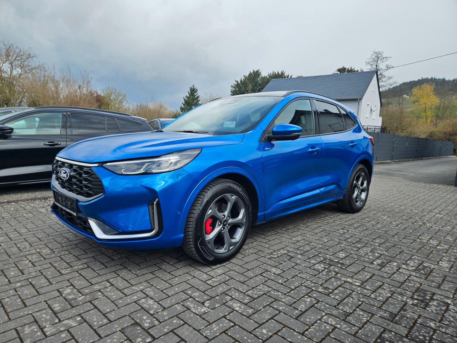 Ford Kuga 1.5 ST-Line X Pano, elk.AHK, 360Kamera, ad.
