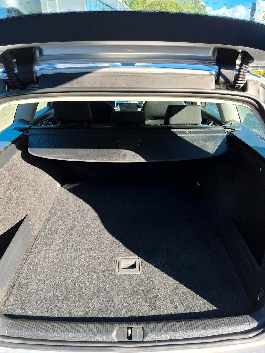 Volkswagen Passat 2011 — photo 7