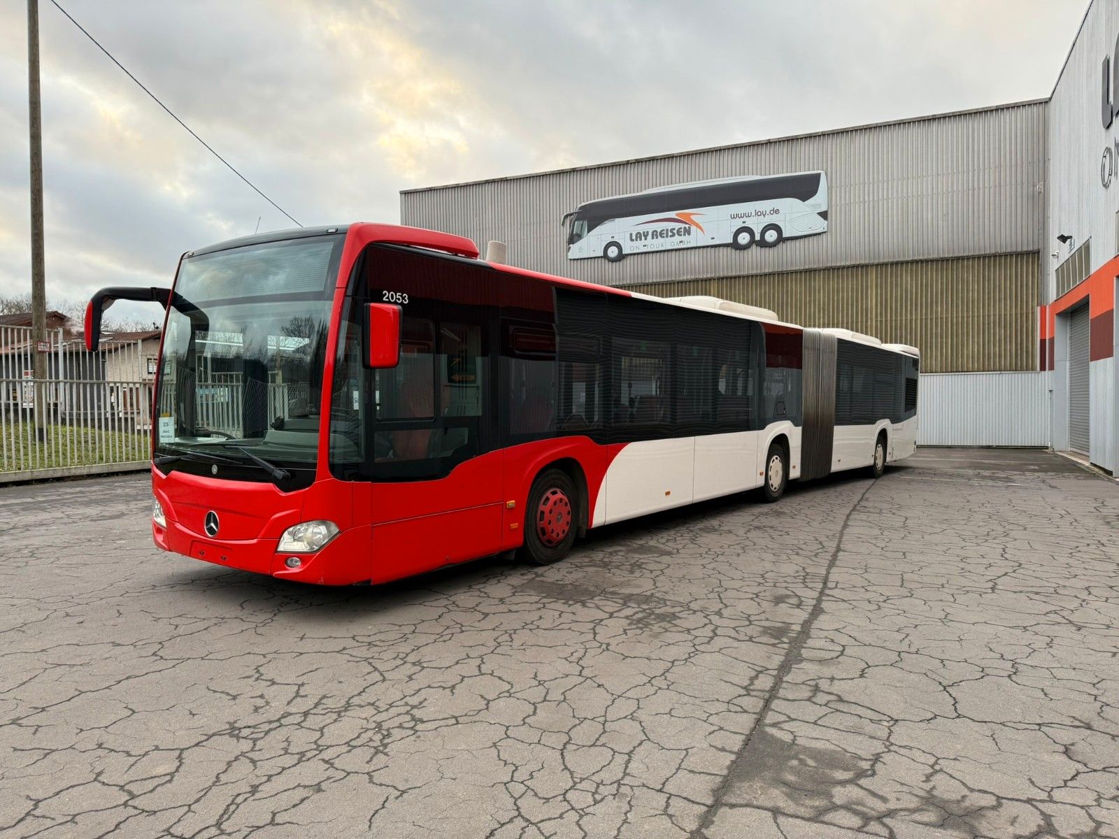 MERCEDES-BENZ  2017 - Image 3 of 25