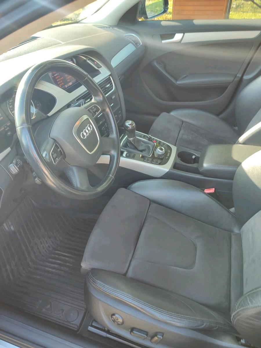Audi A4 2011 — двигун 170 HP (125kW)