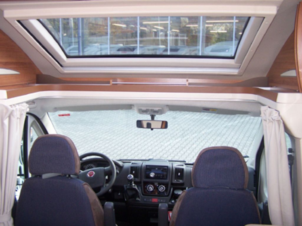 Fahrzeugabbildung Eura Mobil Terrestra T 590 FB *SCHAUSONNTAG 11- 16 Uhr*