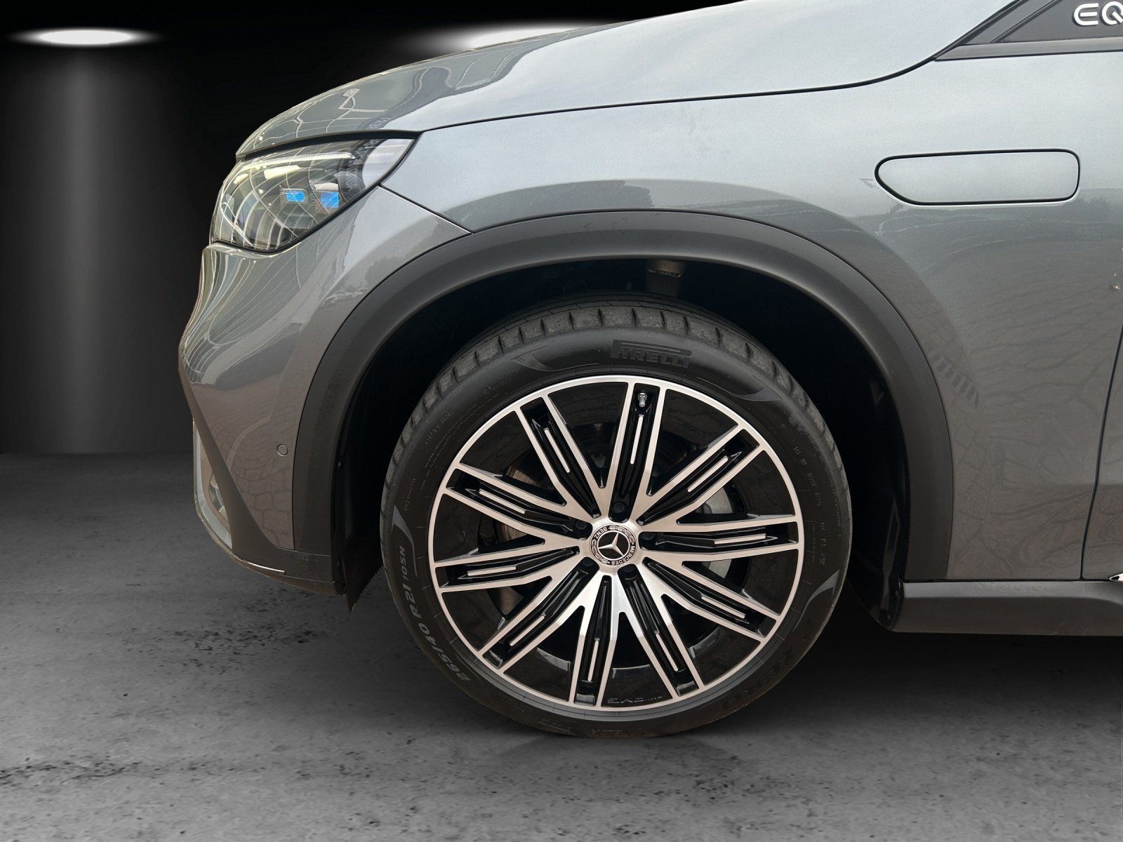 Fahrzeugabbildung Mercedes-Benz EQE300 SUV AMG Premium DISTRO Pano 22KW Memo 21"