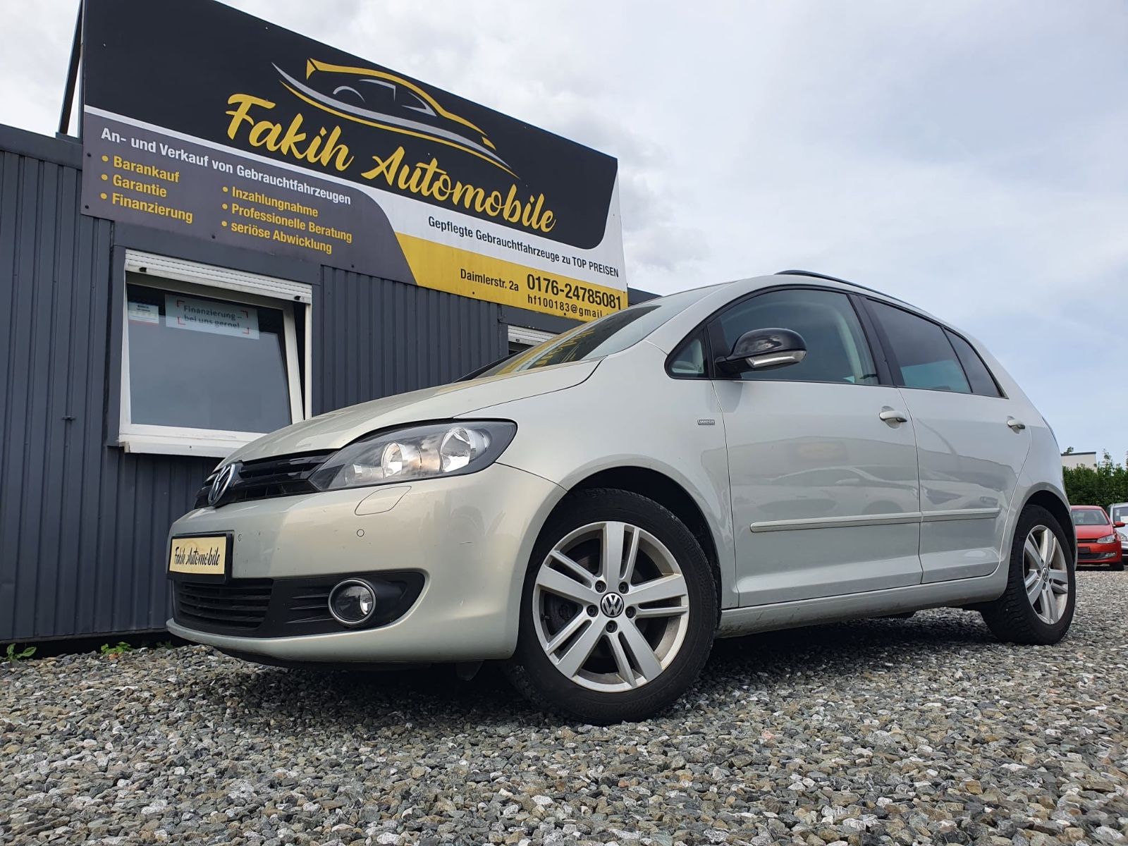 Volkswagen Golf - 1