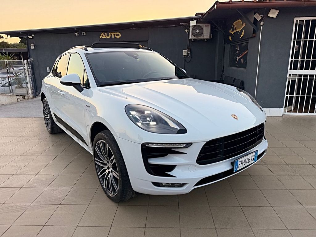 Image of Porsche Macan