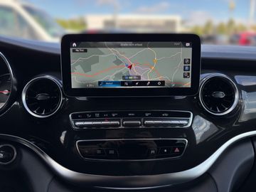 Mercedes V 250 - 6