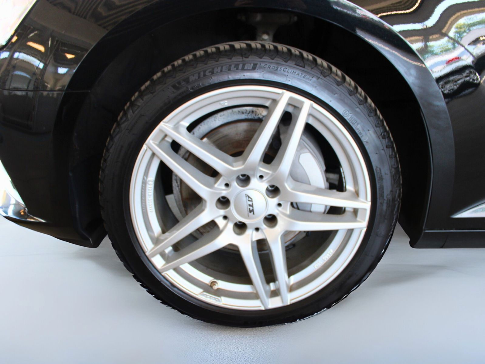 Fahrzeugabbildung Audi A4 2.0 TDI S tronic sport Avant NAVI XENON uvm.