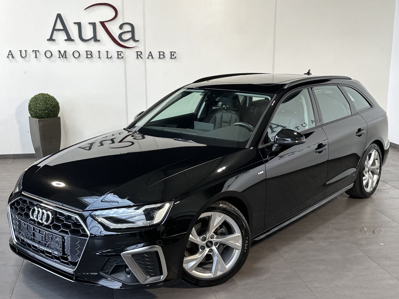 Fahrzeugabbildung Audi A4 Avant 35 TDI S-Line Aut. NAV+LED+KAM+PANO+1HD