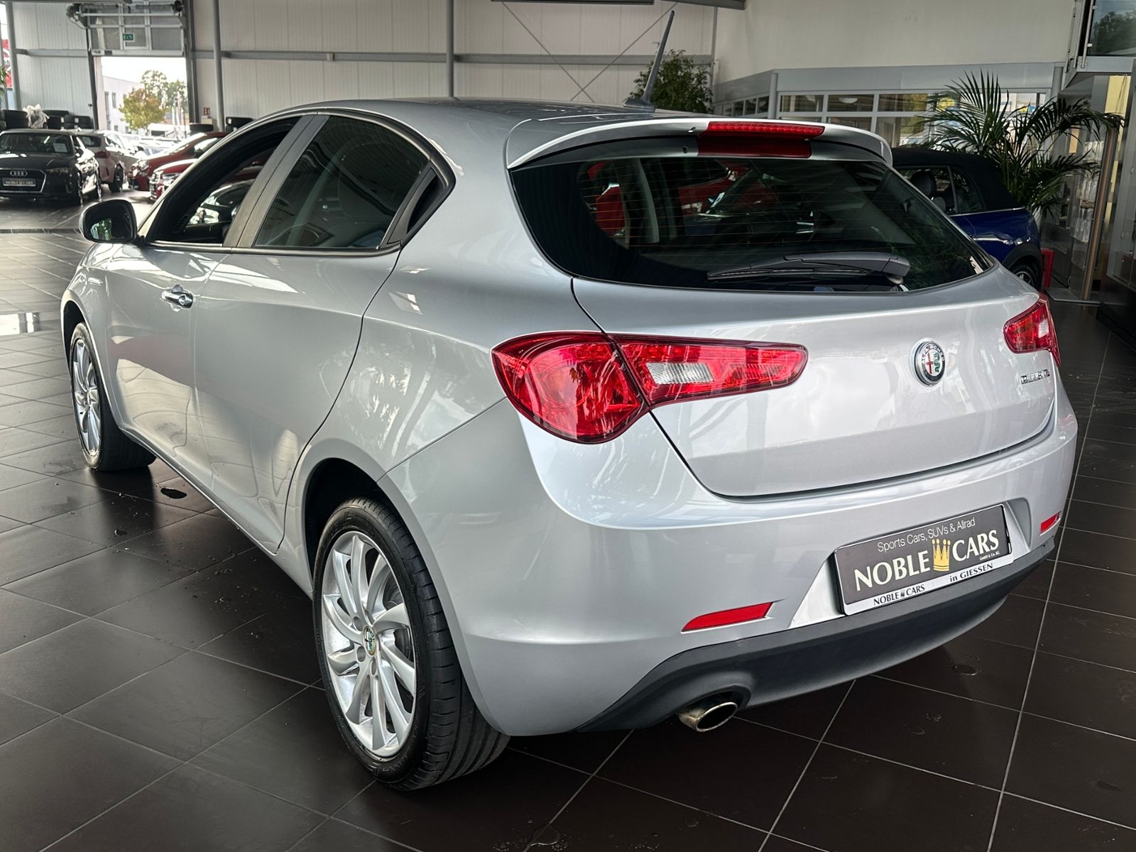 Fahrzeugabbildung Alfa Romeo Giulietta TÜV neu 9/2028 KLIMA NAVI ALU DAB