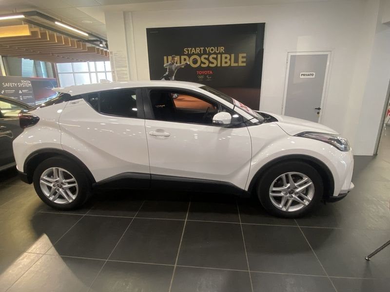 Toyota C-HR C-HR 1.8h Active e-cvt imagem 2